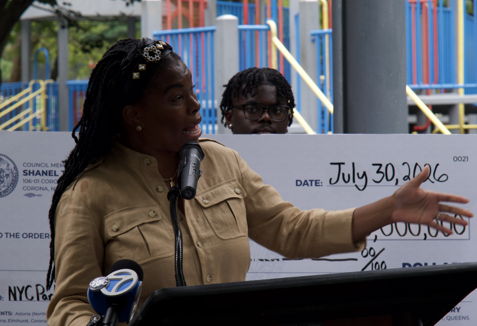 Queens councilmember breaks with progressives on ICE abolition letter  