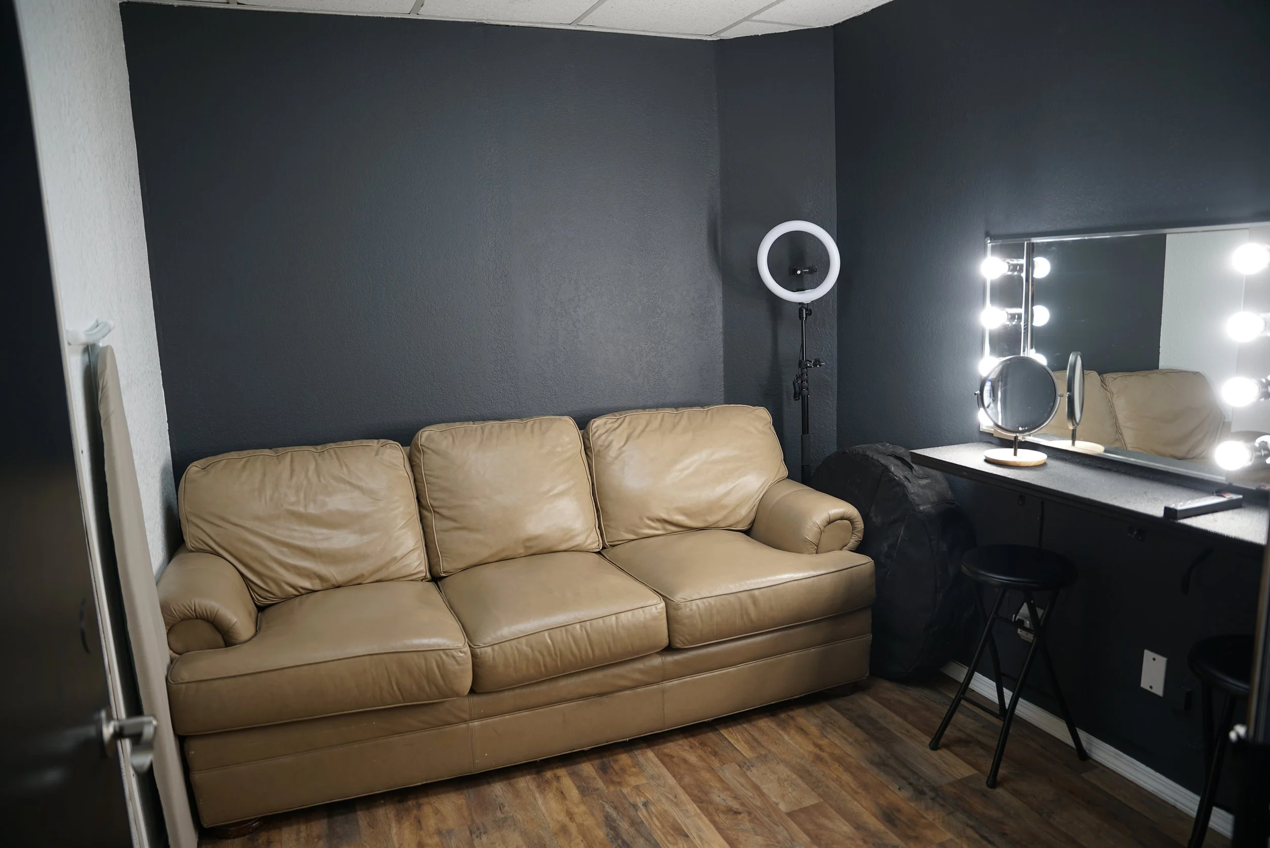 The Stu El Paso - Changing Room