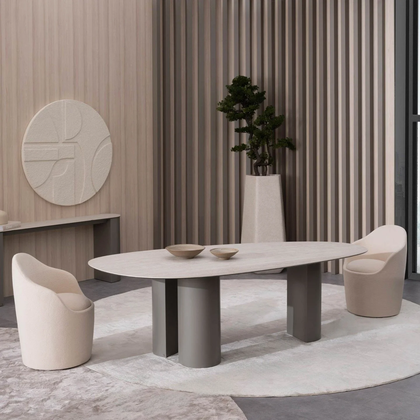 When it comes to warm minimalism, it&rsquo;s Lazzoni.
The Naya Table and Ena Chair by Lazzoni combine clean lines, soft curves and emotion. For dining spaces that feel both peaceful and luxurious. 

#WarmMinimalism #ModernOrganic
#CalmInteriors #Sere