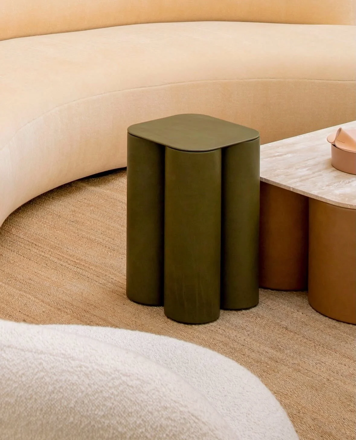 A special architectural element, brought to you by @uniqka .

Designed by @studiopepe_official , Silos comes in a range of finishes and materials, allowing it to adapt beautifully across a wide variety of projects.

Expressive yet subtle, sculptural 