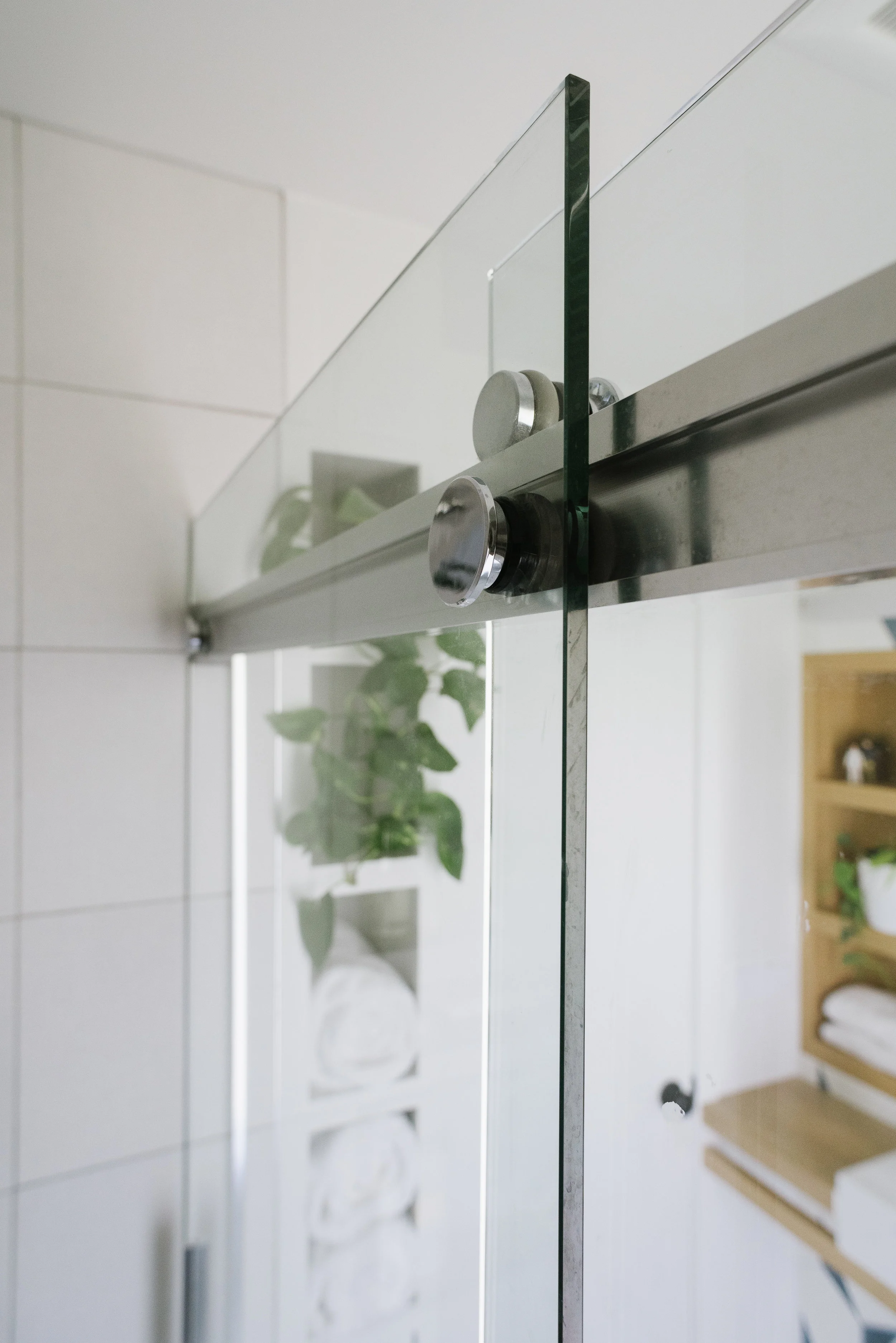 8907 Logan Bathroom-12.jpg