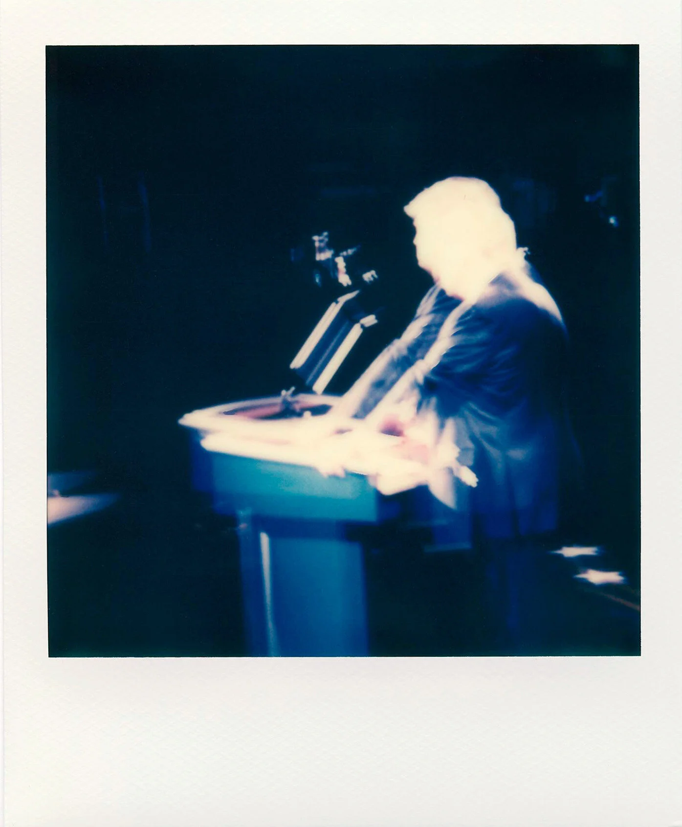 polaroid ig12.JPG