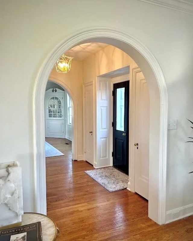 ☀️✨First impression count, and this entryway speaks volumes of elegance!!
#knoxvilletn #knoxville #knoxvilletennessee #knoxrocks #tennessee #knox #easttennessee #ilovelocalknoxville #knoxvillebusiness #westknoxlife #northknoxville #govols #eastknox