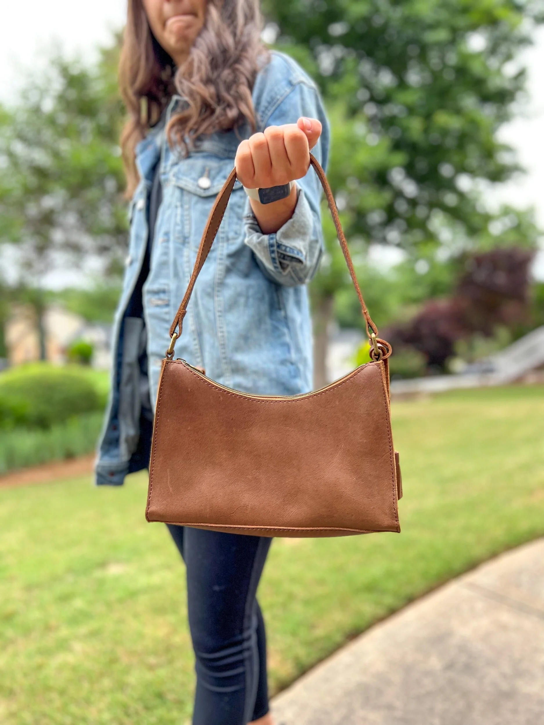 BE6AA315-7DE8-4FAA-844B-D99BAB621F85