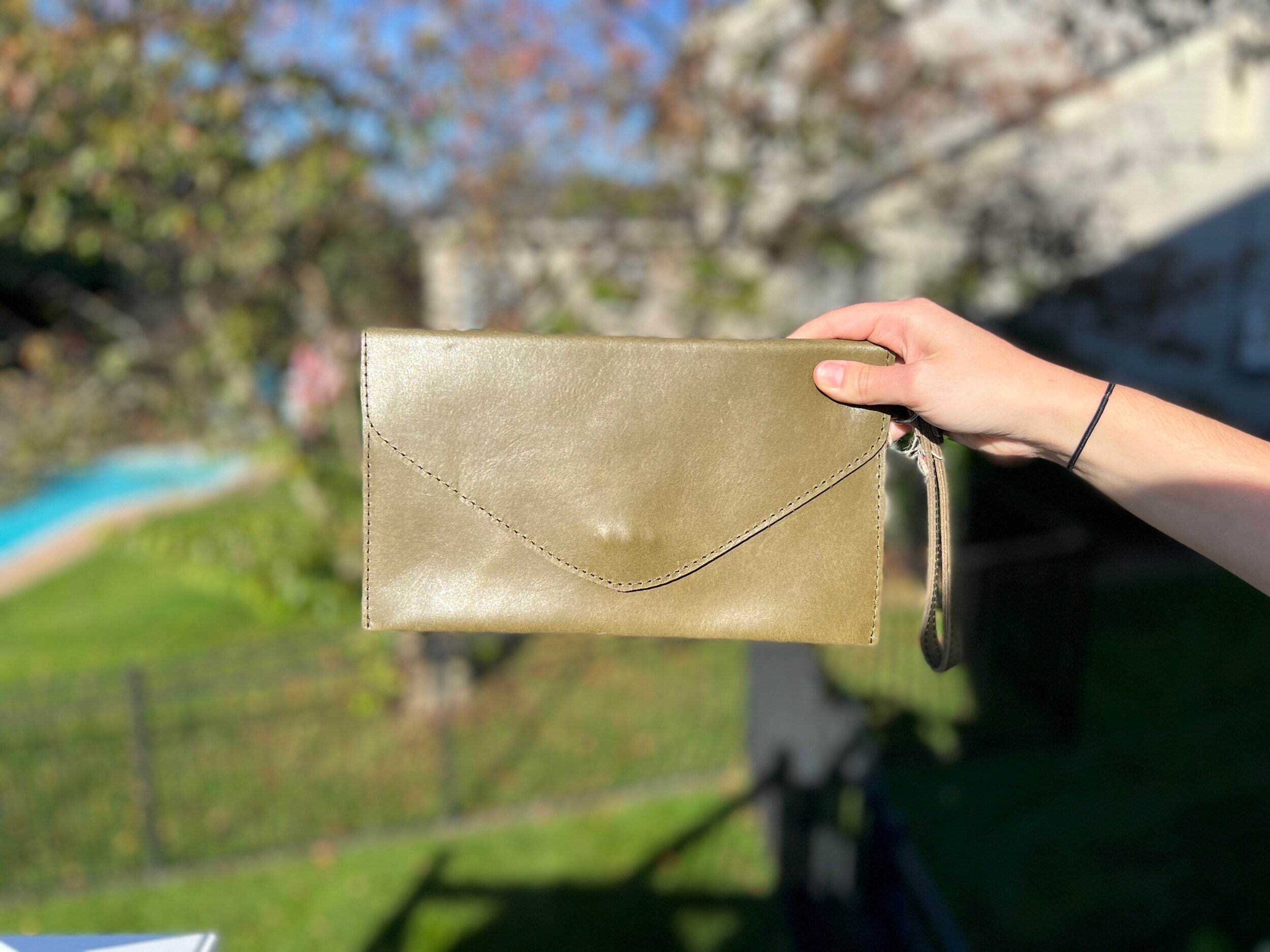 74656D25-A5DA-4197-A0AB-EDEA1BFDB97A