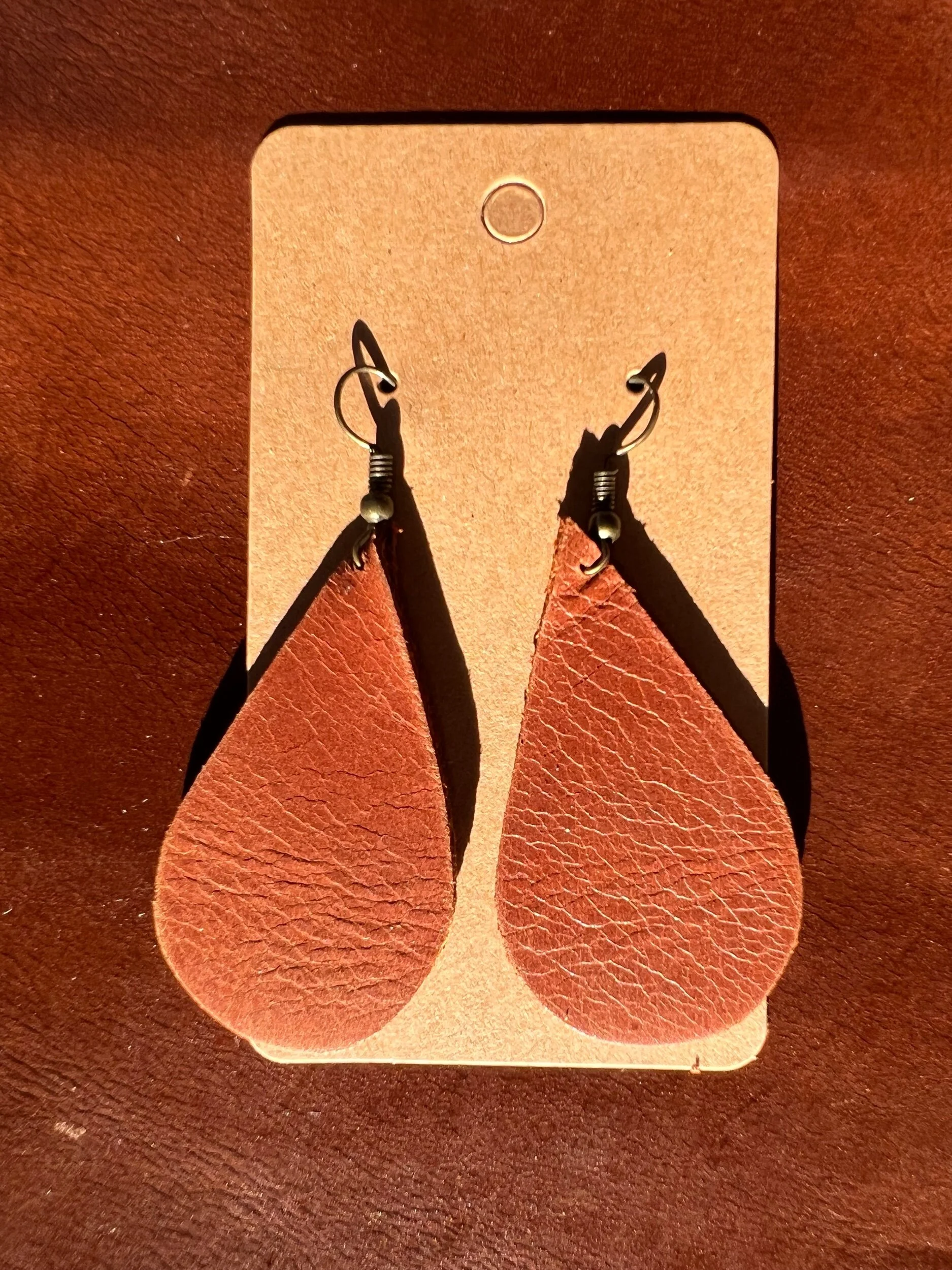 AC094029-84F7-45EB-B395-616B944262B5