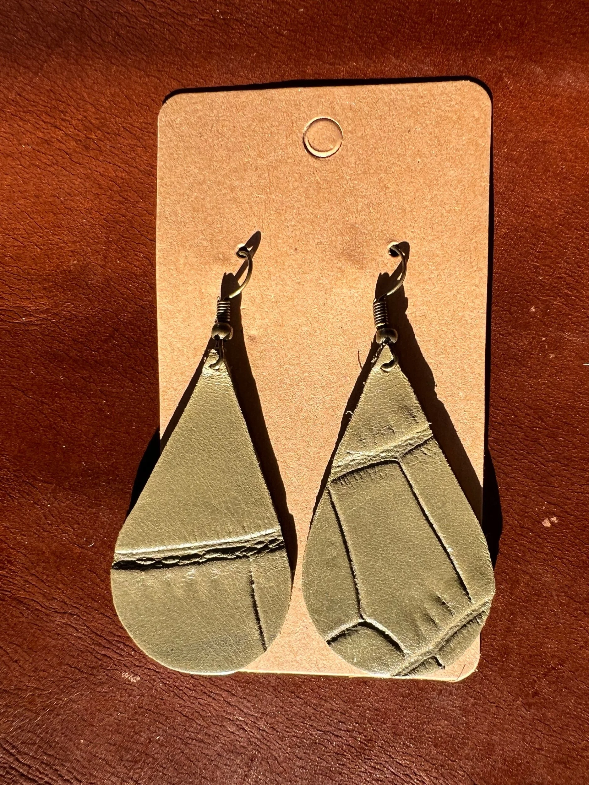 1F88C977-976F-4536-84F5-8320346819BA