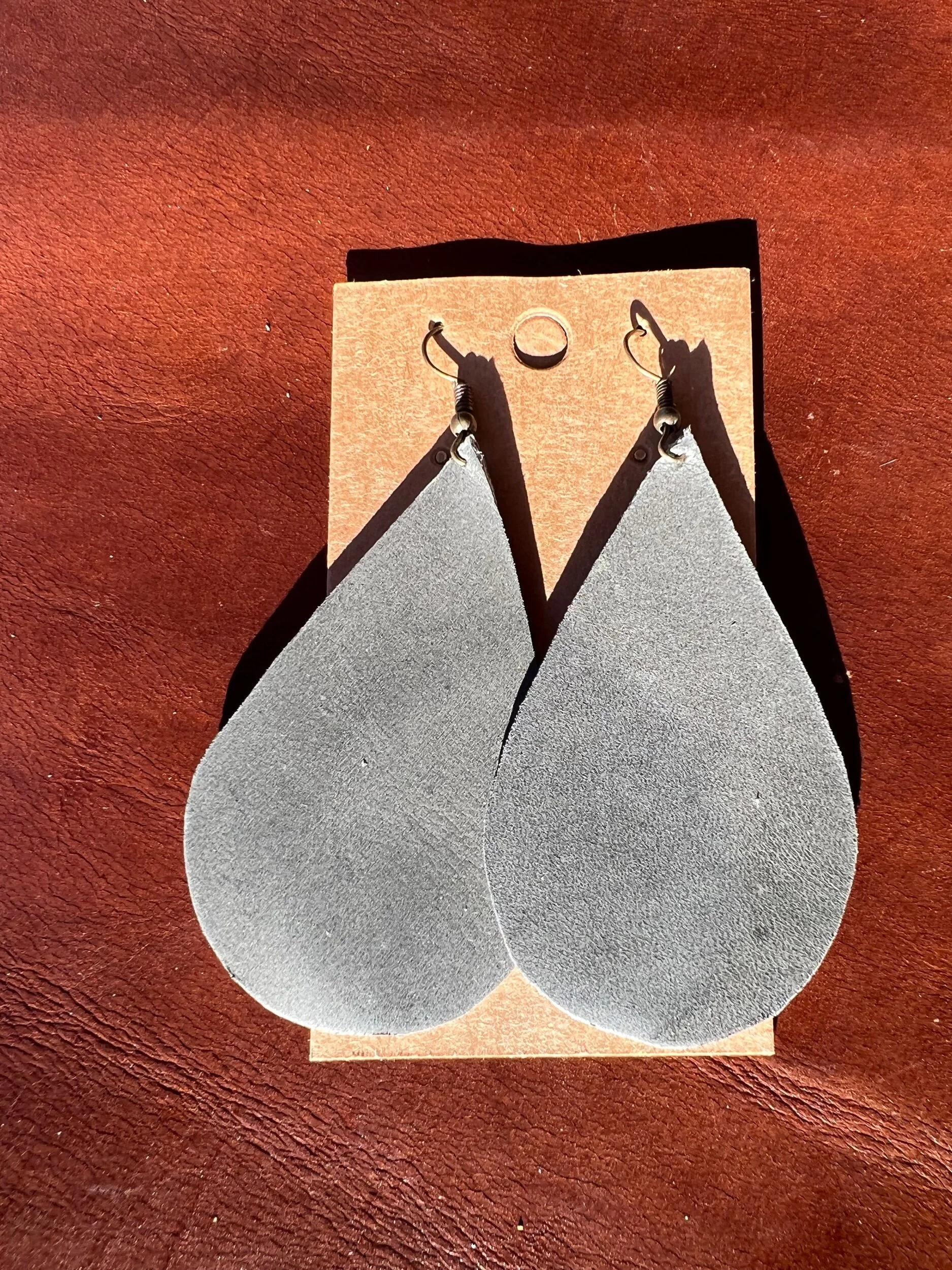 5A86646A-DA47-42DC-AFFE-72C3B6B46CC2