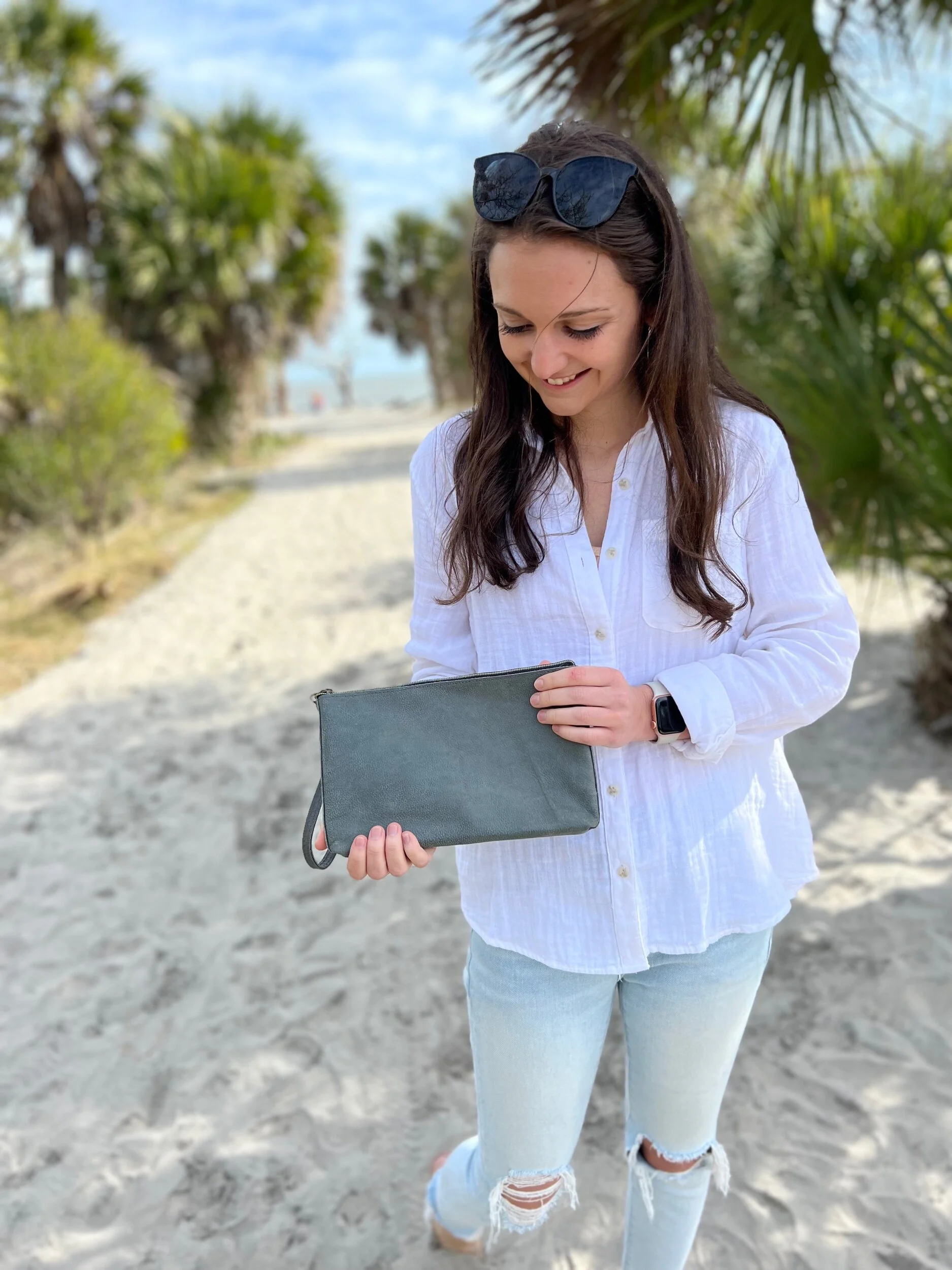 A20F28D7-FD39-4FD6-BE02-D5F15712779C