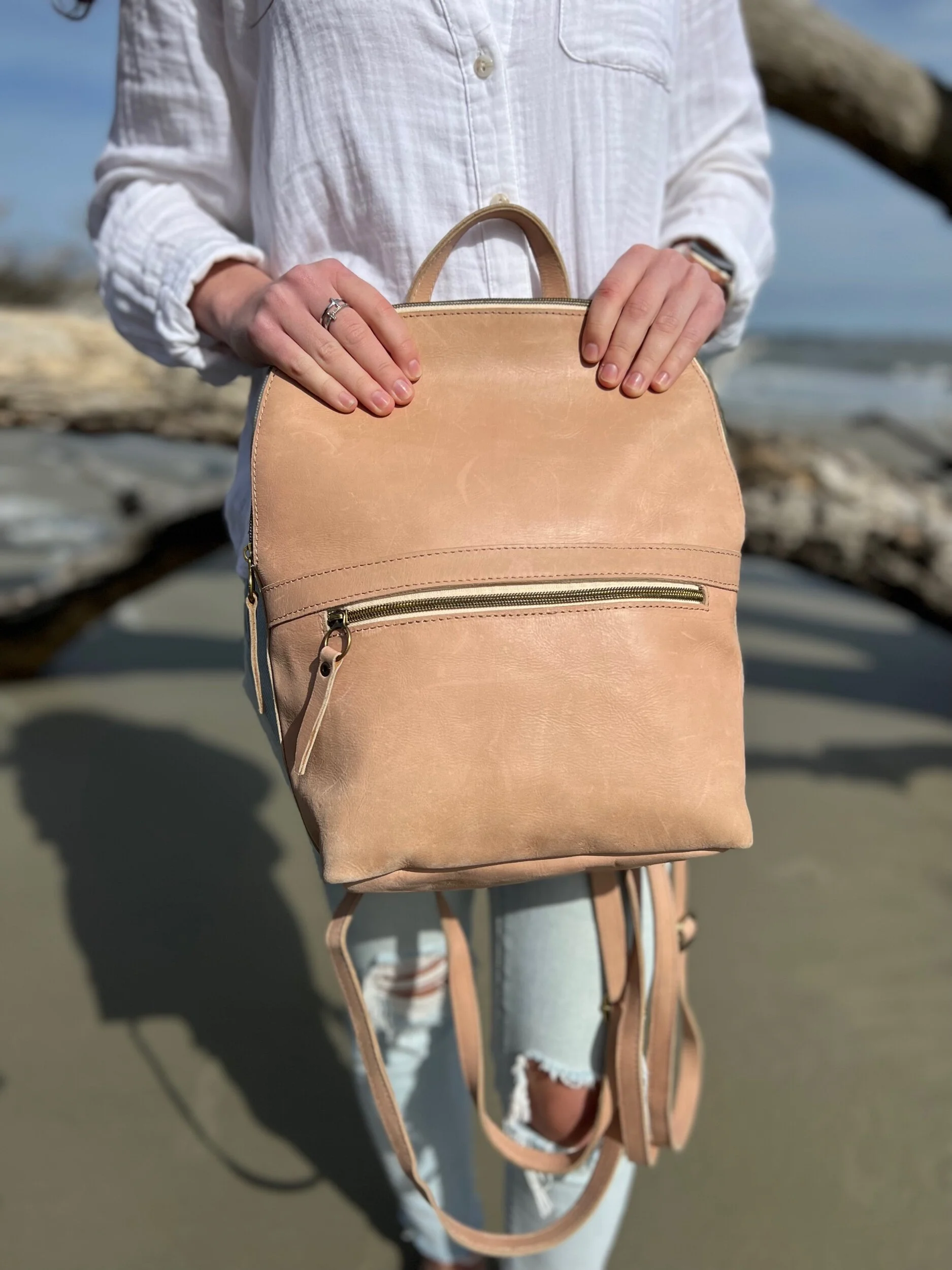 C782F5B8-5917-4700-9716-EB83F7408CE4