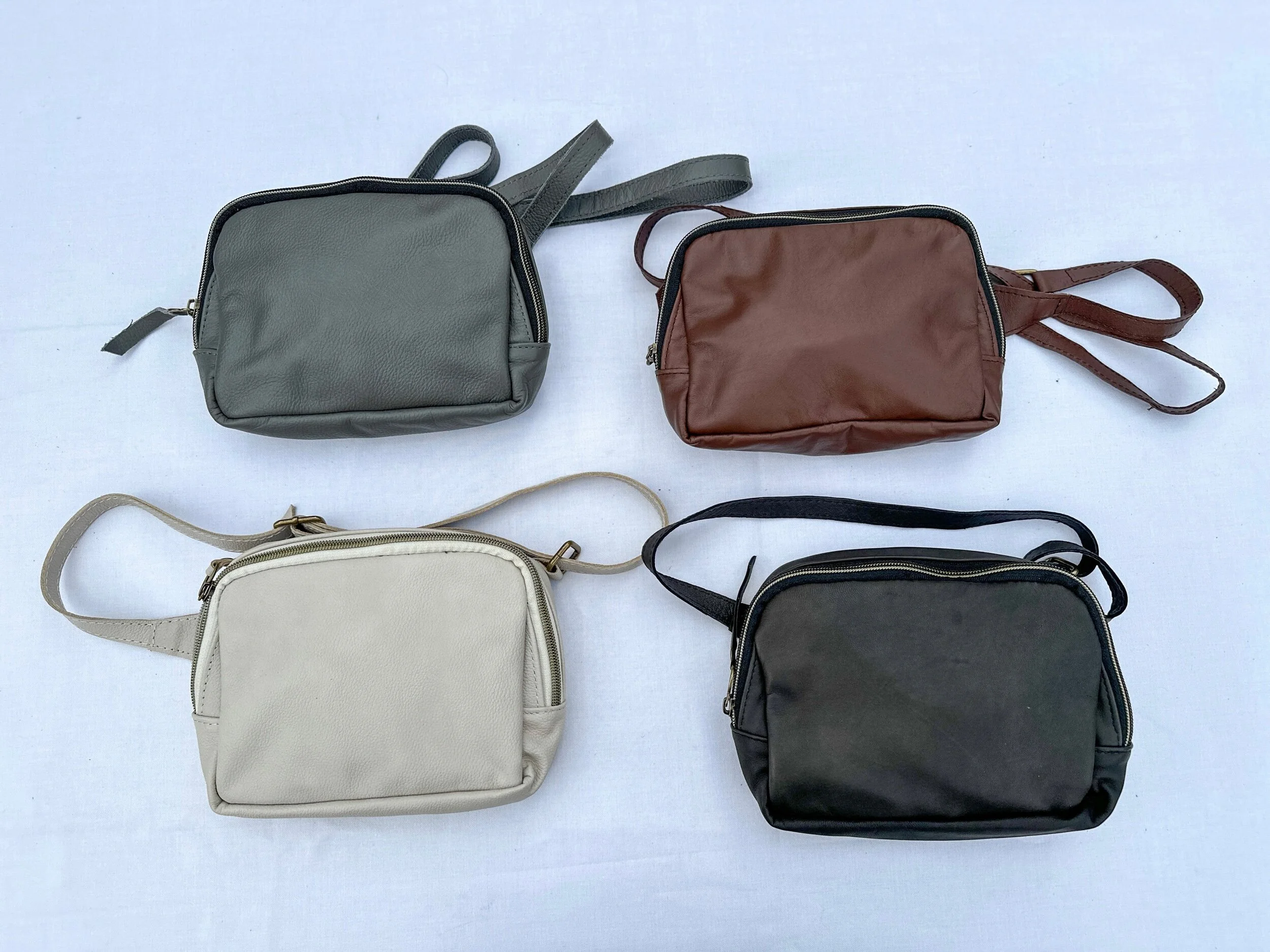 AA93F03B-EE73-4C68-B097-2A7DE8F8C5FA