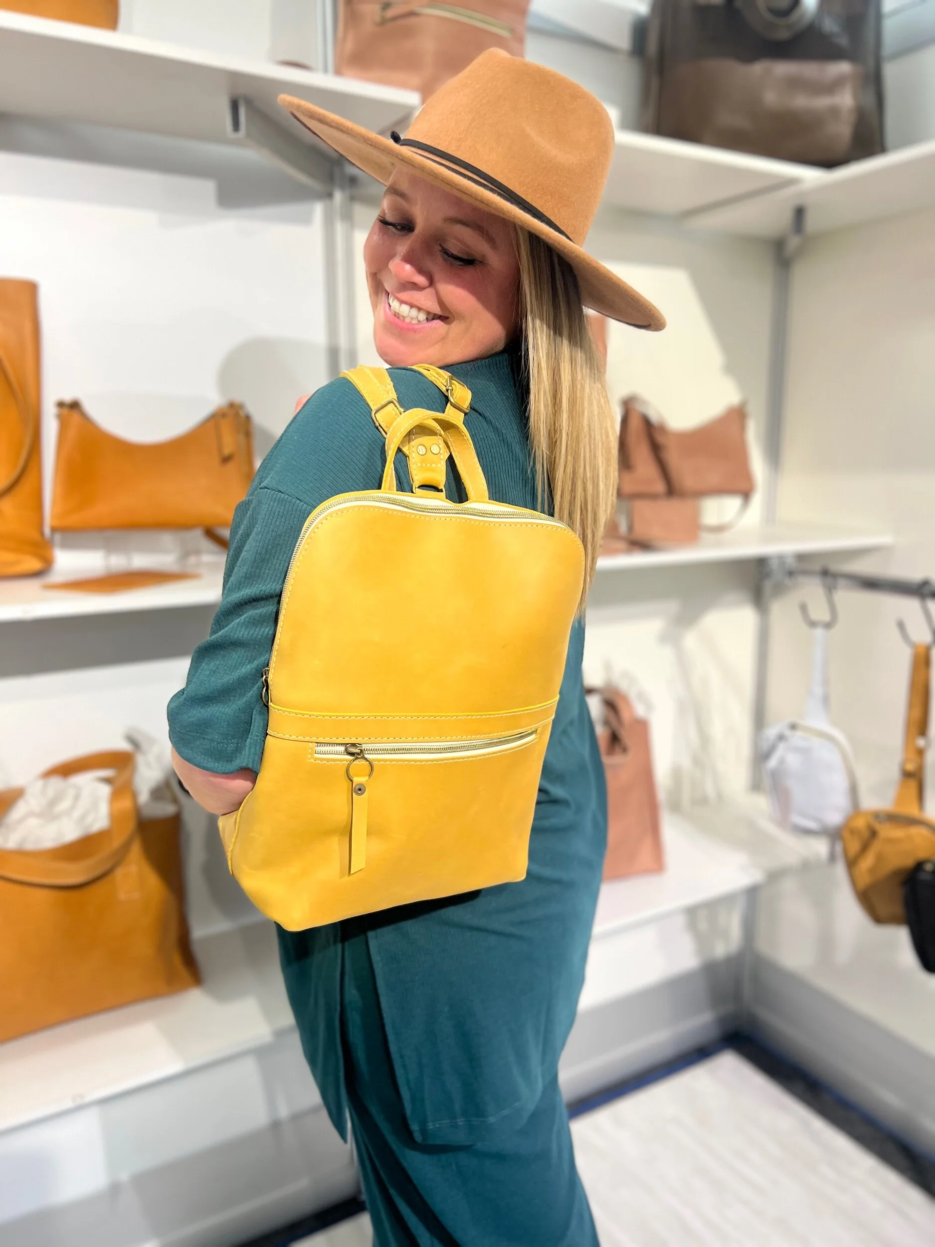 E0BBD946-D3DF-445B-93AE-D9541CF0637E