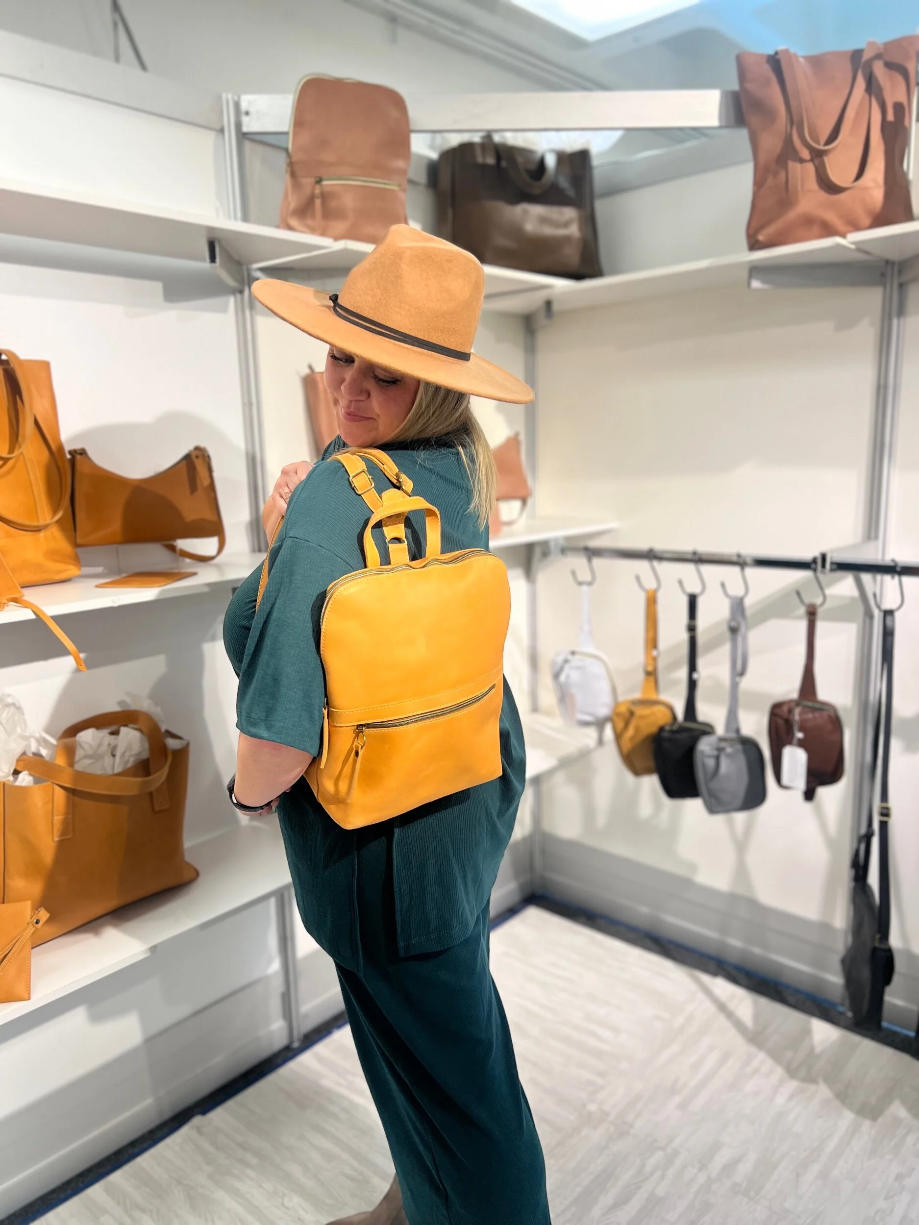 B71E51EC-B223-479A-BDCA-96AA0E4FE1B4