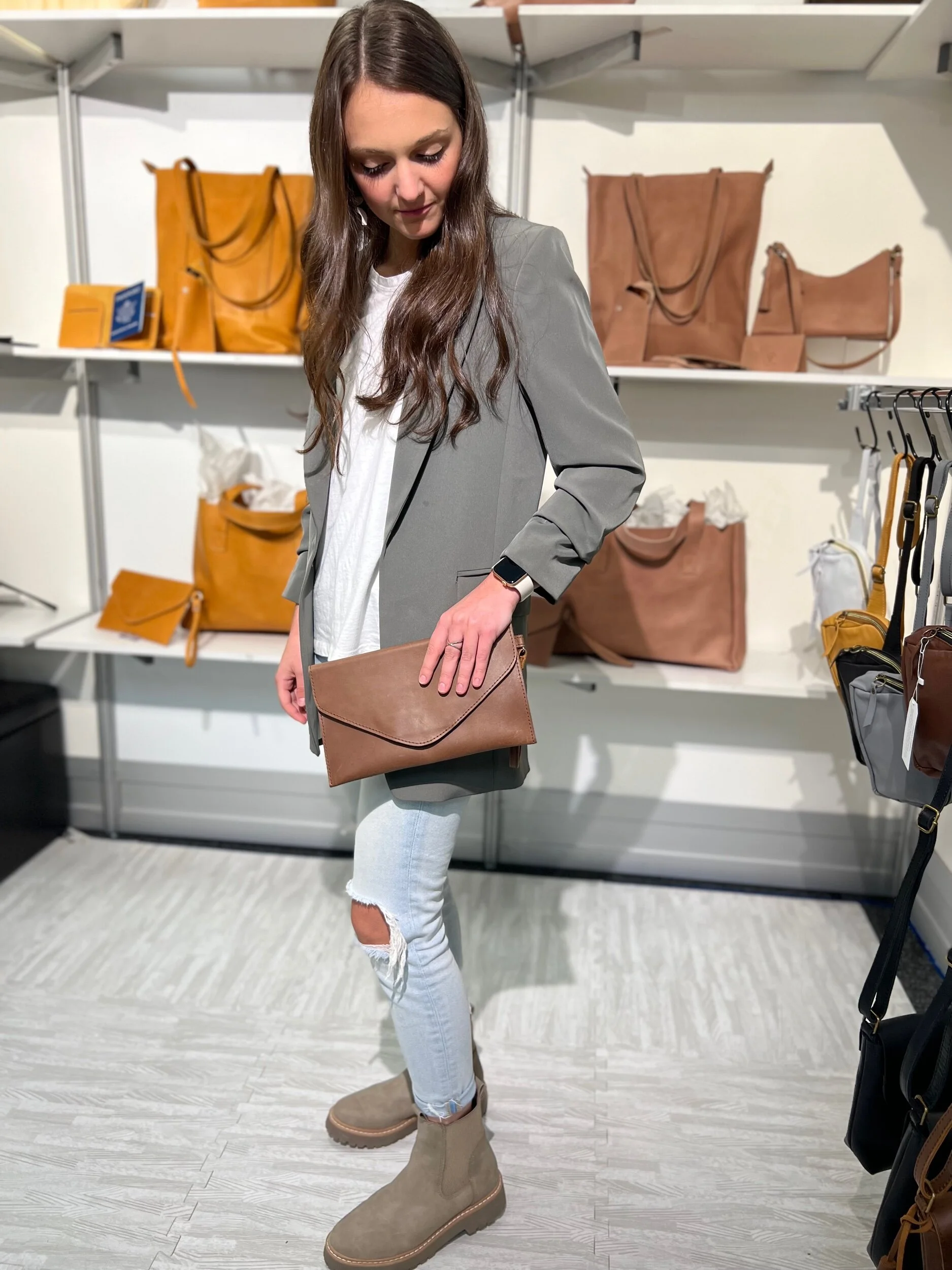 DF5E831F-D354-4ABF-A86A-7ADA60153554