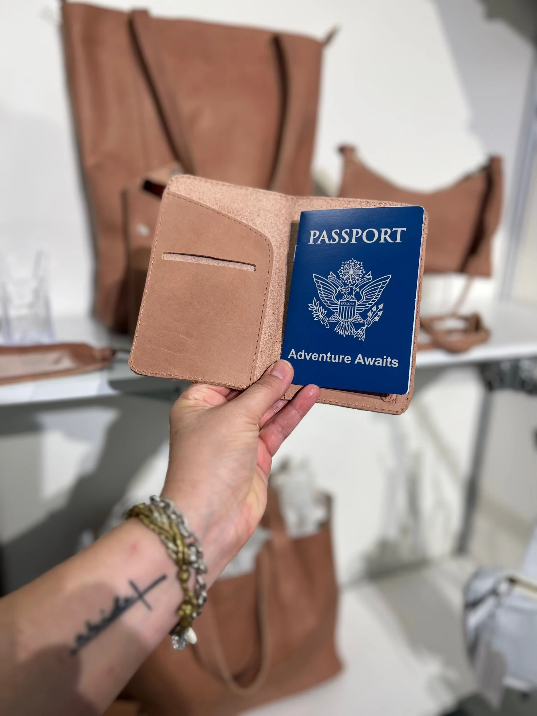 AAA0B277-DCAB-4138-A1BD-FDCAD8860010