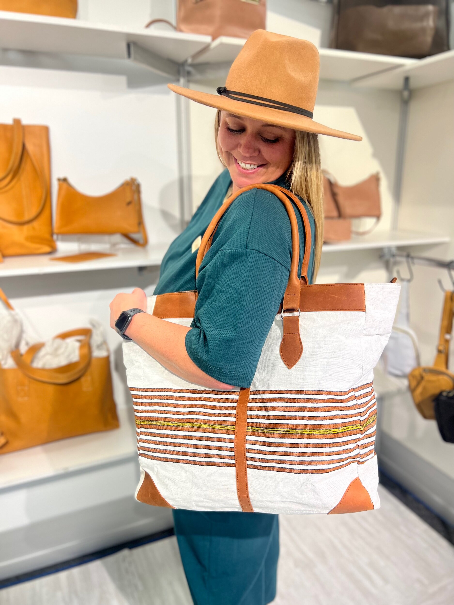 D7F87344-9A7F-4880-B43C-AC5835C221F6