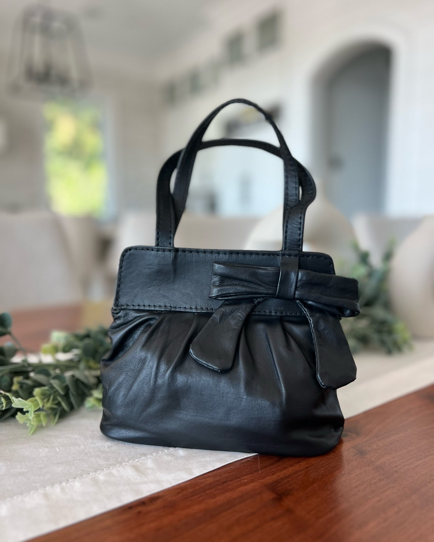 The perfect companion for your fancy occasions! The Abay Bag is made with  buttery soft goat leather. 🫶🏼 #wedding #weddingpurse