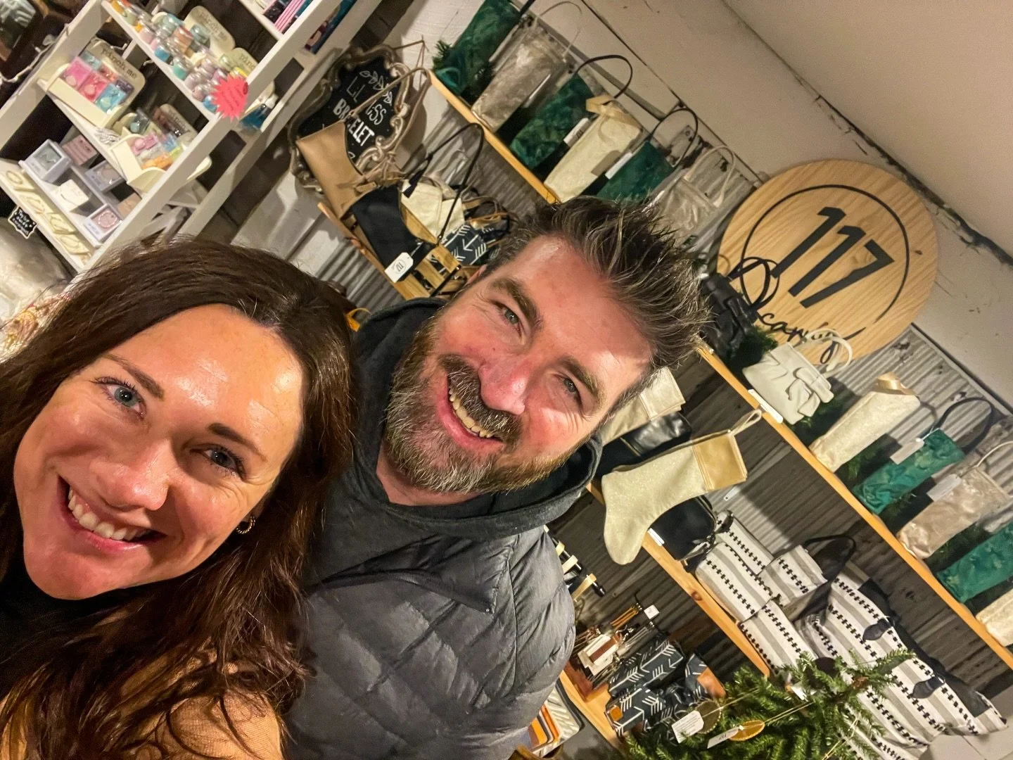 And just like that&hellip; our last Carry 117 holiday event is over!!!! Thankful for our partnership with @cottonandcovintageboutique and for @nicolehunsicker + @adamhunsicker who give so much, so often, to restock and reset!!!!!