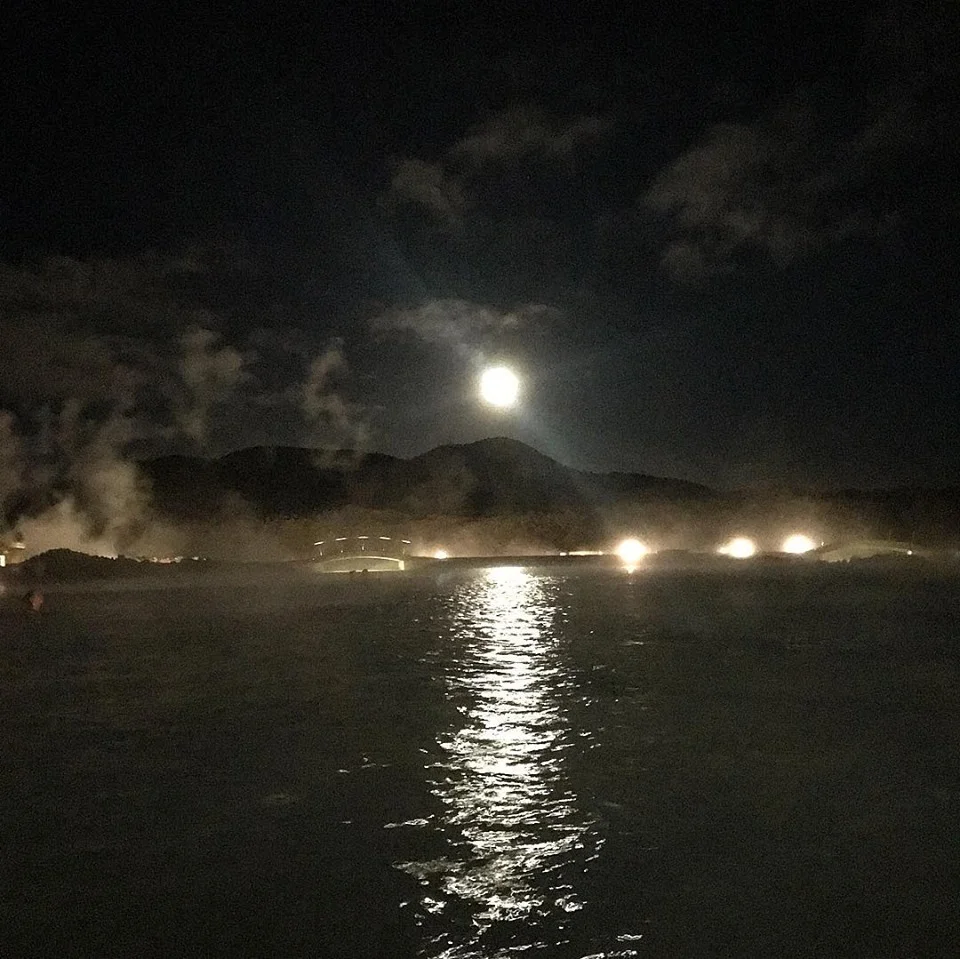 blue lagoon.jpg