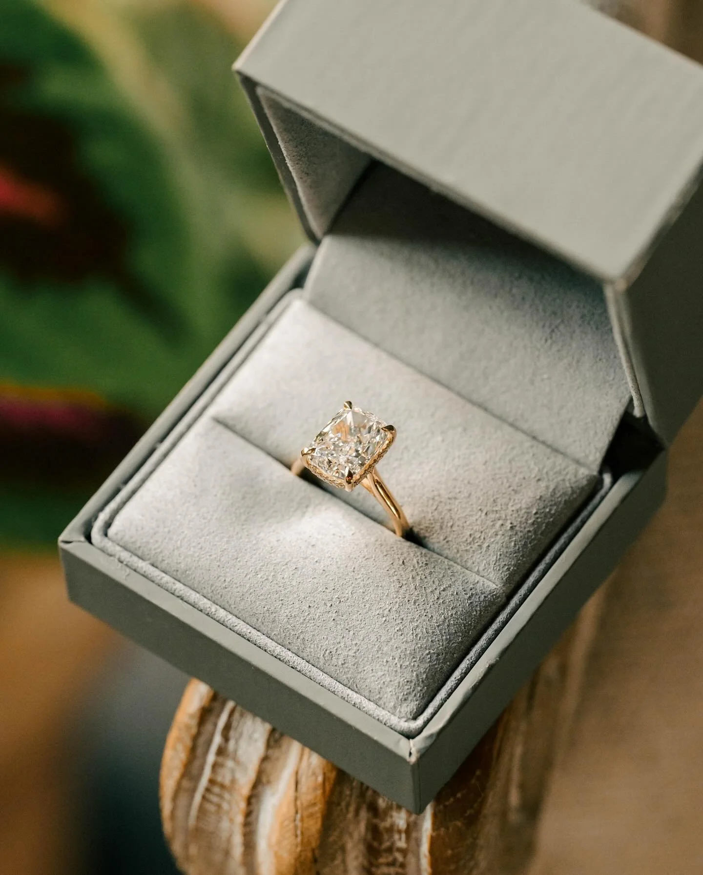 For @vivianmichelle &amp; @daimonshaw 💍

@haroldstevensjewelers