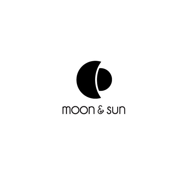 Moon &amp; Sun logo design.
.
.
#angelinatrandesign #logo #logodesigns #logodesigning #lunesoleil #lune #soleil #moon #sun #logomark #graphicdesign #graphicdesigner #graphic #practicemakesprogress #logooftheday