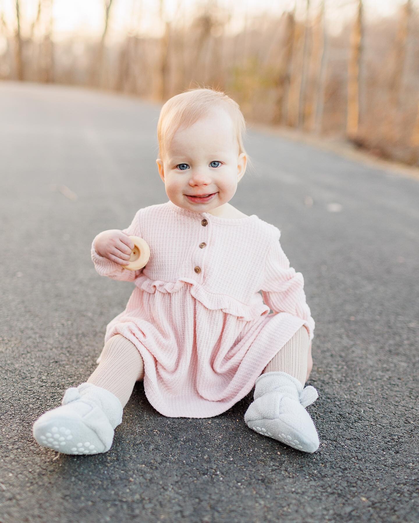 A one year old nugget of joy, even on a chilly winter day. 🎂🌸🎀
.
.
.
.
#lifestylephotographer #ellicottcityphotographer #ellicottcityportraitphotographer #howardcountychildphotographer #exploreellicottcity #maplelawnphotographer #annapolisphotogra