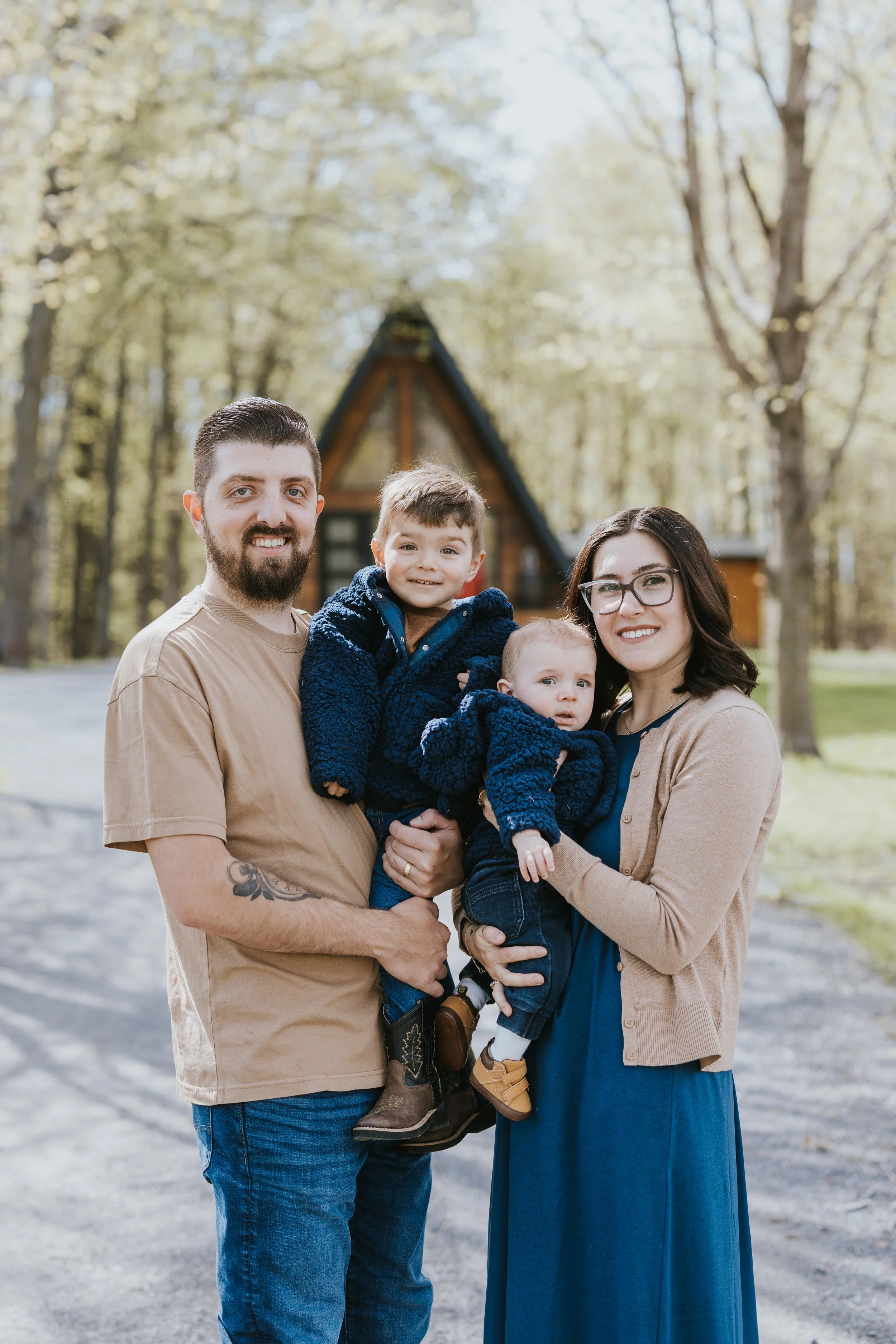 ChanelAndHugo-FamilySession2023-18.jpg