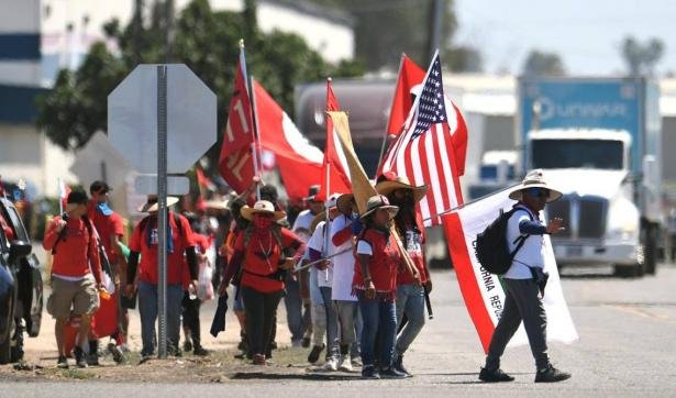 Gov. Newsom’s choice: Back California farm workers or help the rich. Why is this so hard?