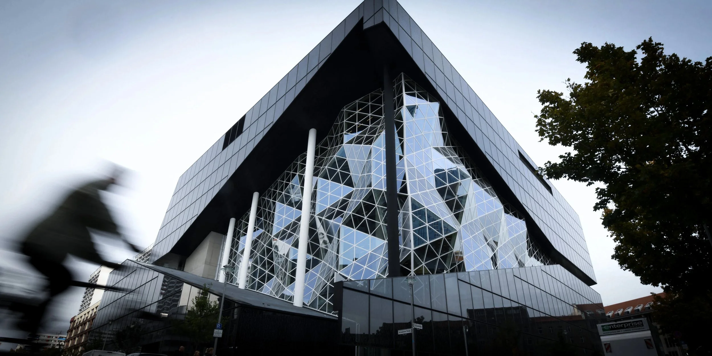 EUROPE’S LARGEST NEWS AGGREGATOR ORDERS EDITORS TO PLAY DOWN PALESTINIAN DEATHS