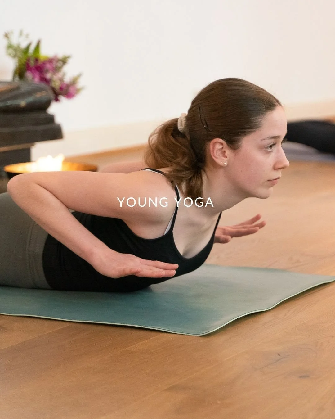Finde deine Balance zwischen Schulalltag, Bewegung und Entspannung. In unserer Young-Yoga-Klasse fördern wir Beweglichkeit, Selbstbewusstsein und innere Ruhe (für alle Levels geeignet). Du kannst flexibel teilnehmen, komm einfach, wenn es f