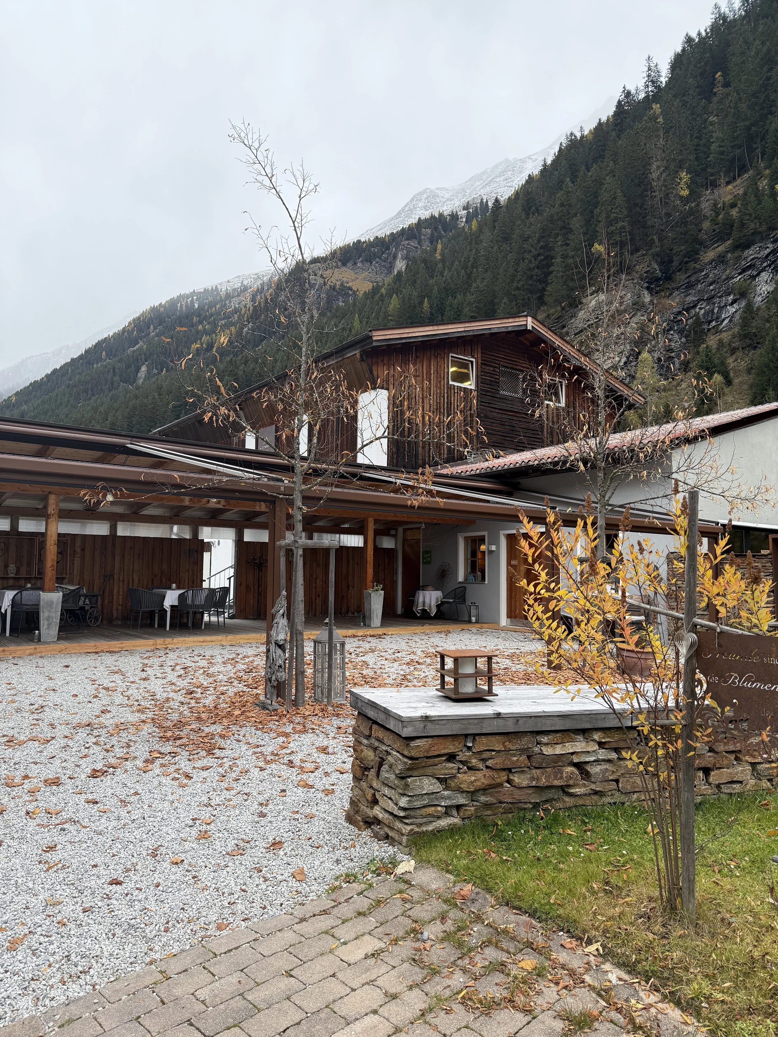 Photo 25.10.25, 16 08 00.jpg