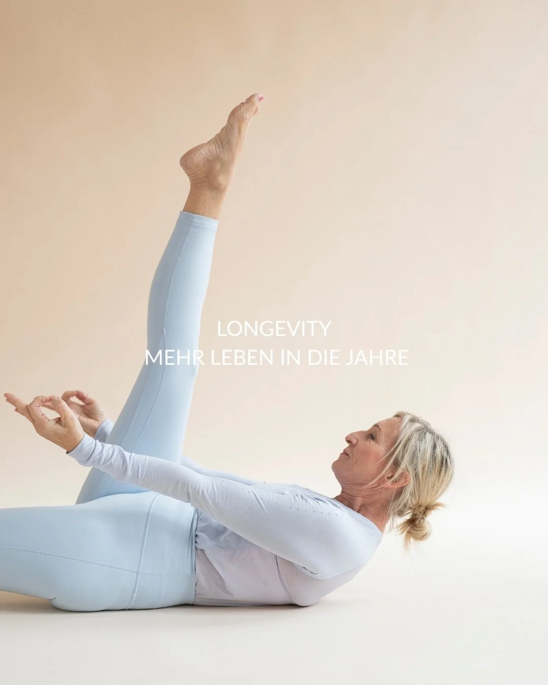 Longevity bedeutet f&uuml;r uns nicht, dem Alter davonzulaufen. 🌀
Es bedeutet, dem Leben bewusst zu begegnen. So, dass wir uns in 10, 20 oder 30 Jahren noch kraftvoll, beweglich und klar f&uuml;hlen. Gesund alt werden ist kein Zufall.
 Es entsteht a