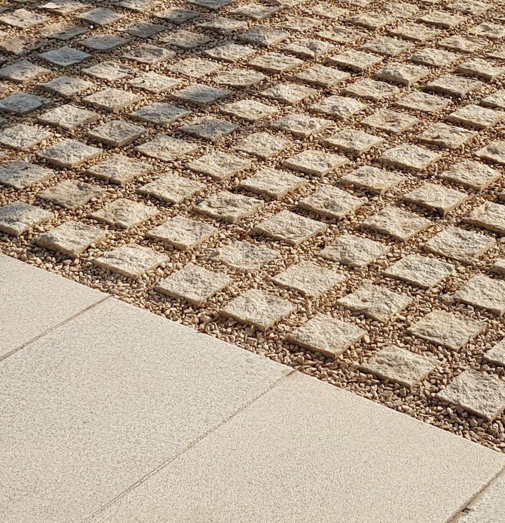 Choosing Materials for Landscaping in the UAE: Creating Predictable and Timeless Gardens