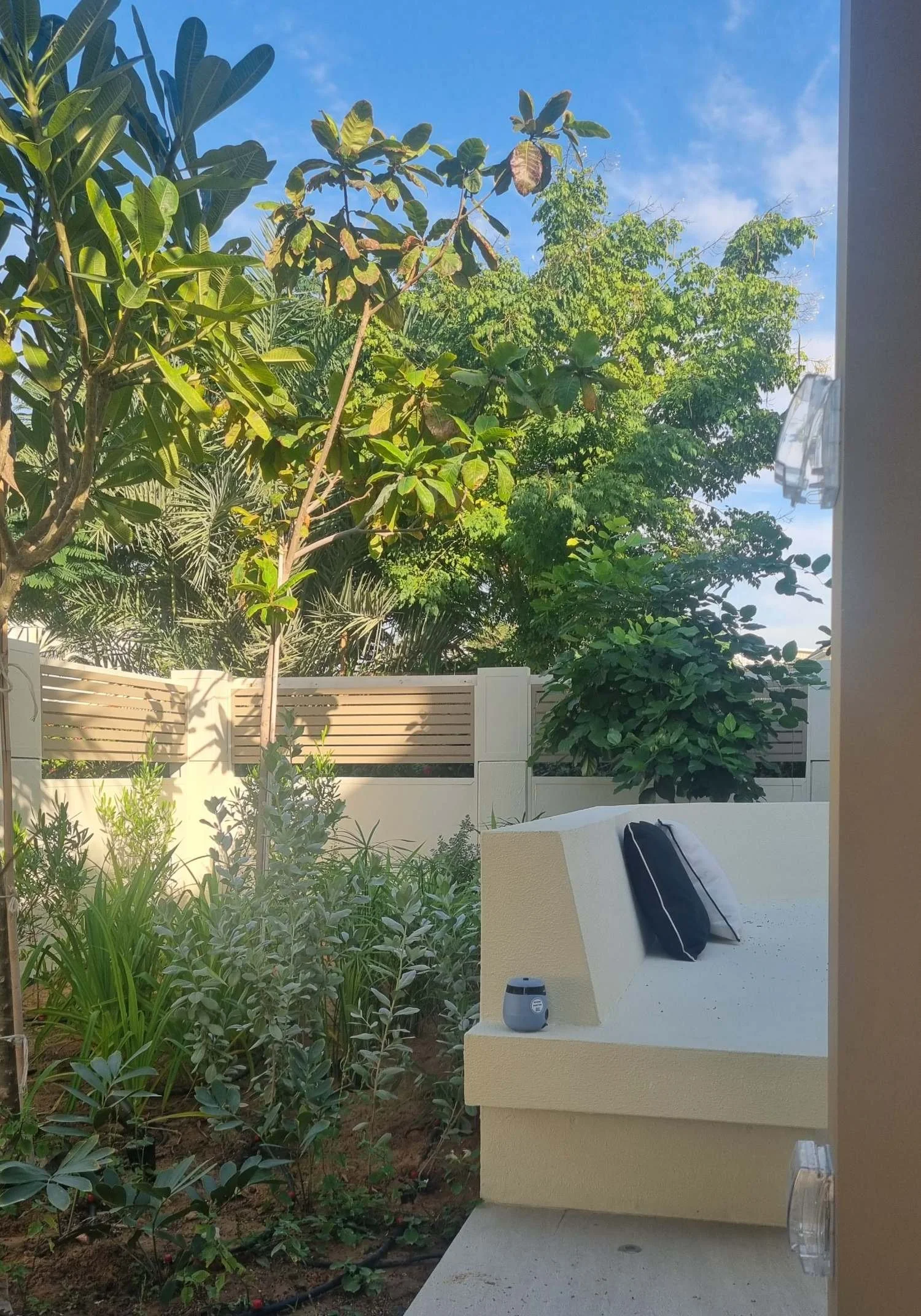 Al Furjan Quortaj 4 garden - landscape design-dubai-10.jpeg