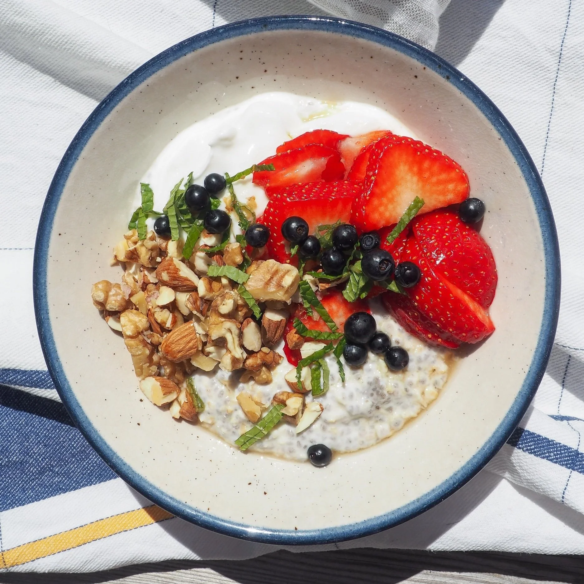 kjoleskapsgrot-overnightoats-havregryn-chiafro