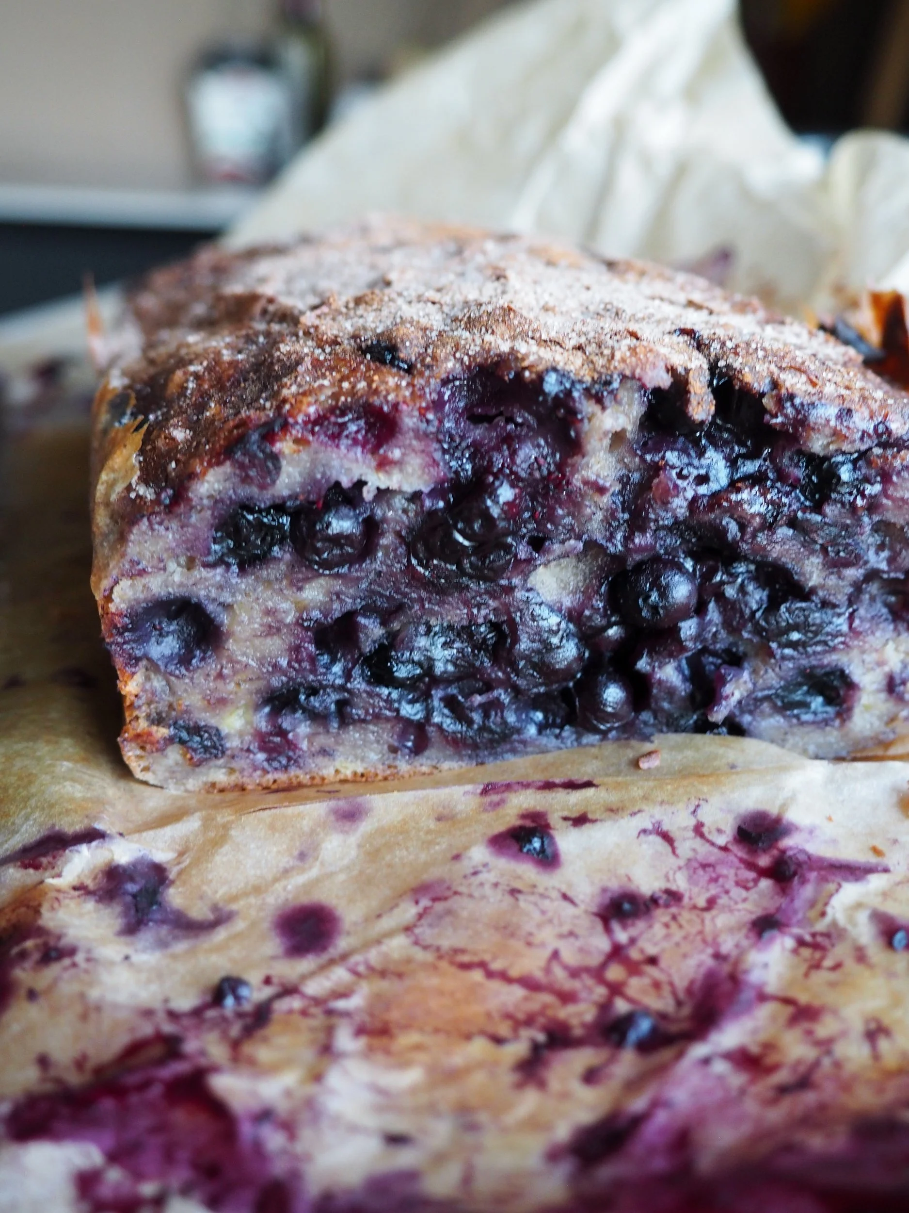 Bananbrød med blåbær og kanel