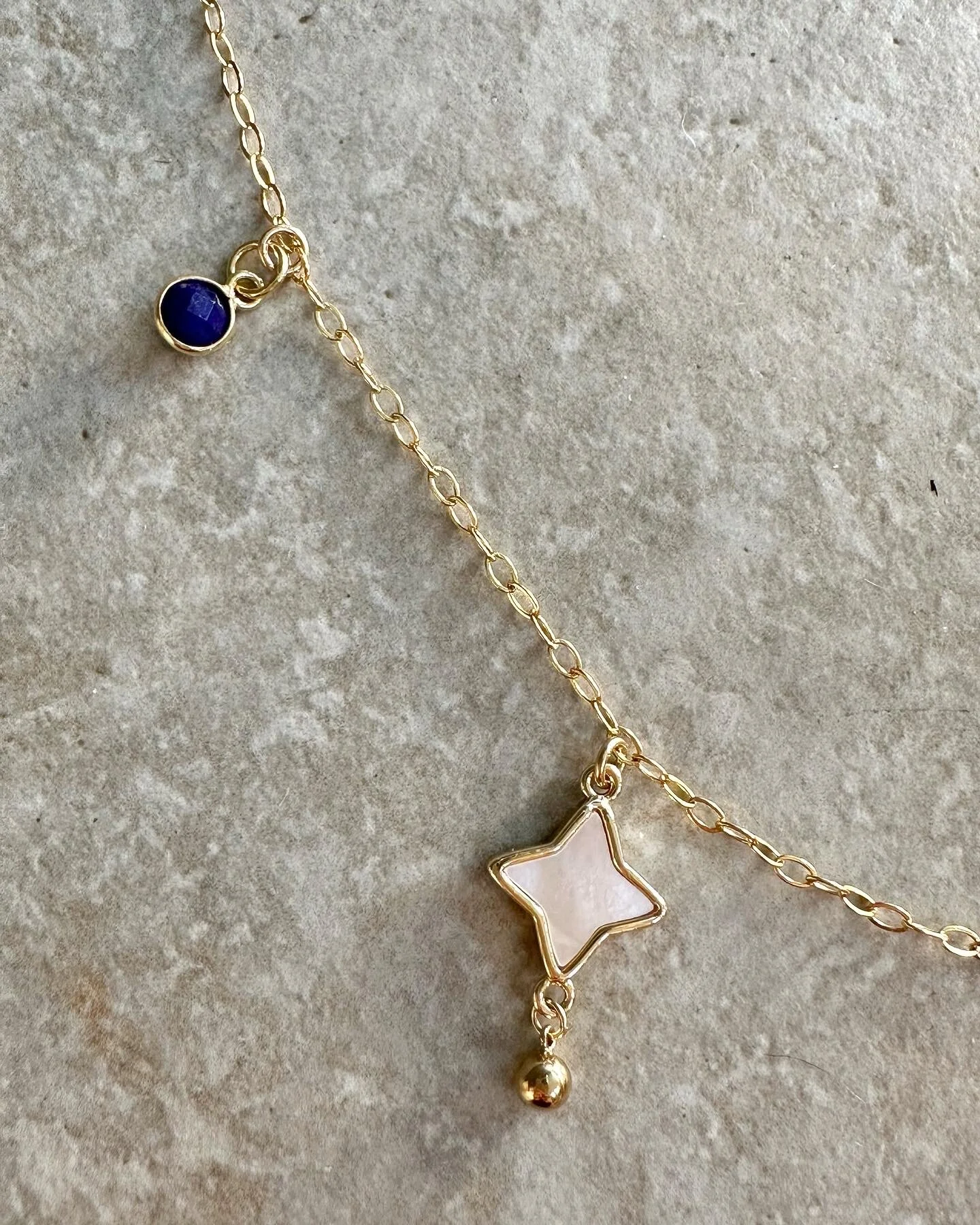 0D9C0A51-4D6E-49E2-A073-46DE7B27B13F