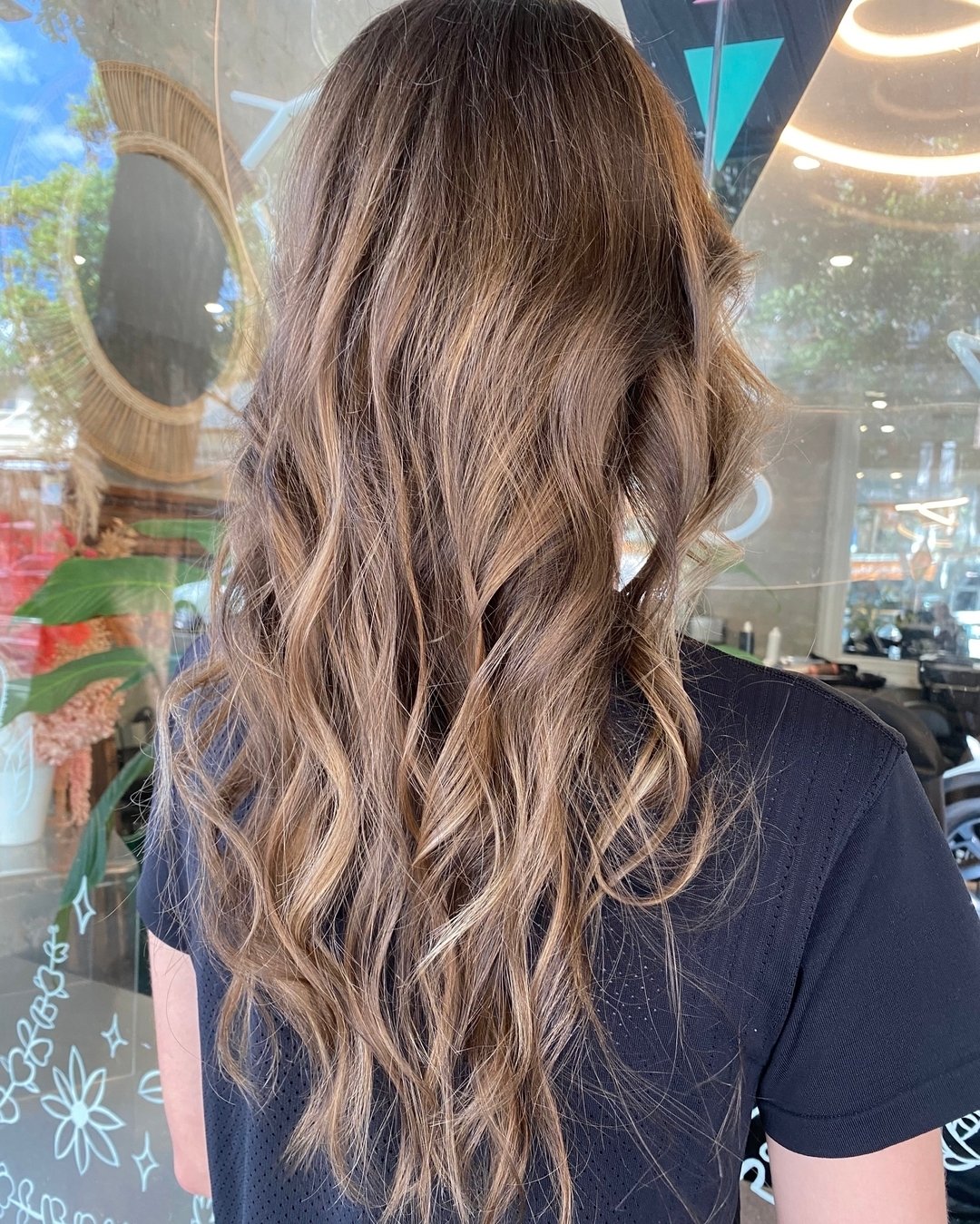 🌈 what are partial highlights? 🌈 partial highlights unlike a half or full head are curated sections of lightening throughout the hair to add dimension, complimenting your natural shade 🥰 

Partial highlights are recommended for those wanting a sub