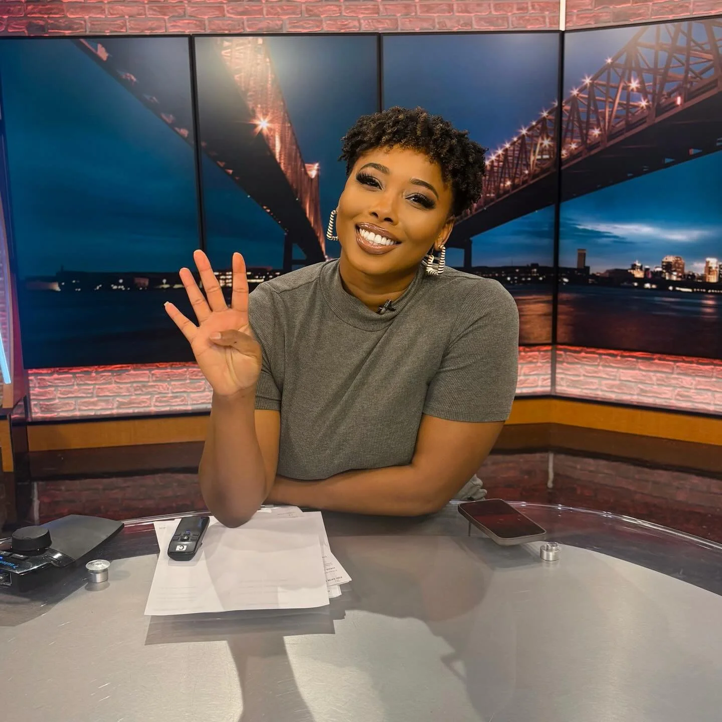 Four shows down, two more to go before the weekend starts for me 🫶🏾 Help me kick it off on the WWL Louisiana News at 10 pm!