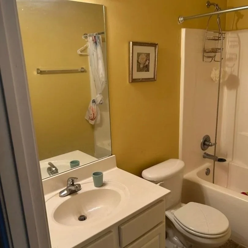 Bathroom after ServiceMaster water damage mitigation completed