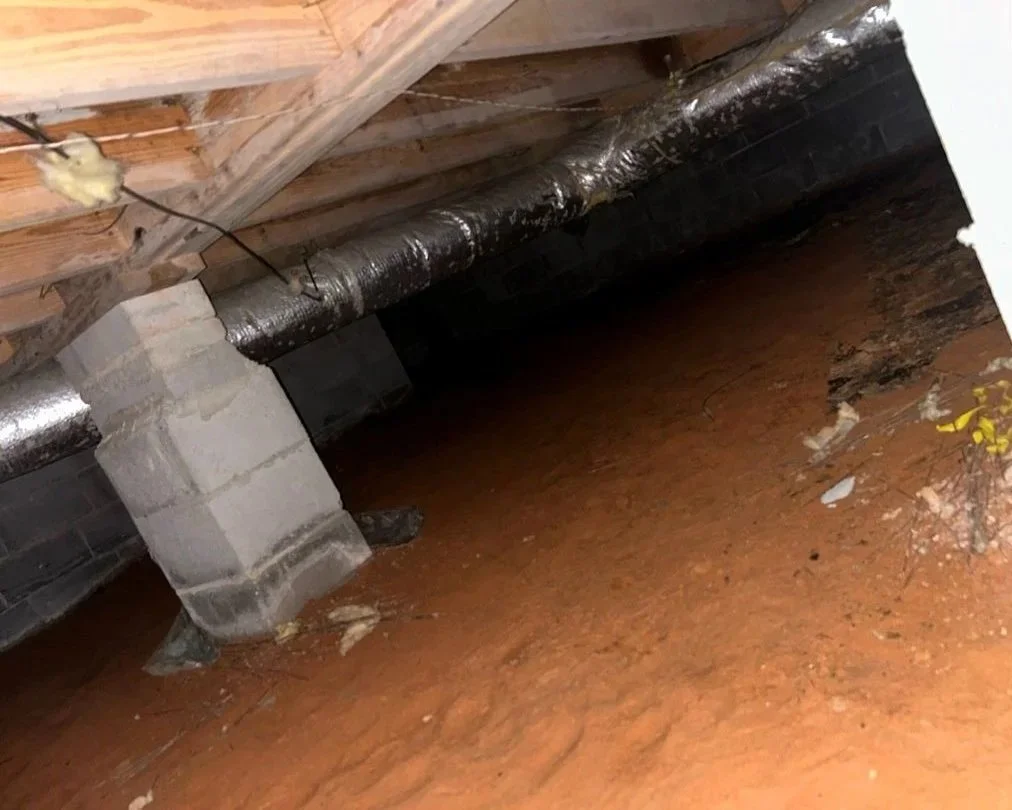Crawlspace with insulation and vapor barrier removed dried out