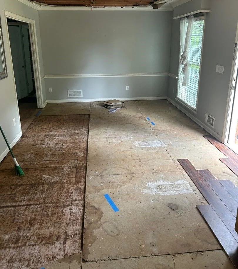 Living room cleaned up and dried out after a water loss
