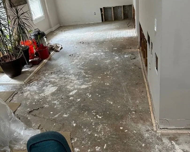 Basement living room after ServiceMaster water damage mitigation completed