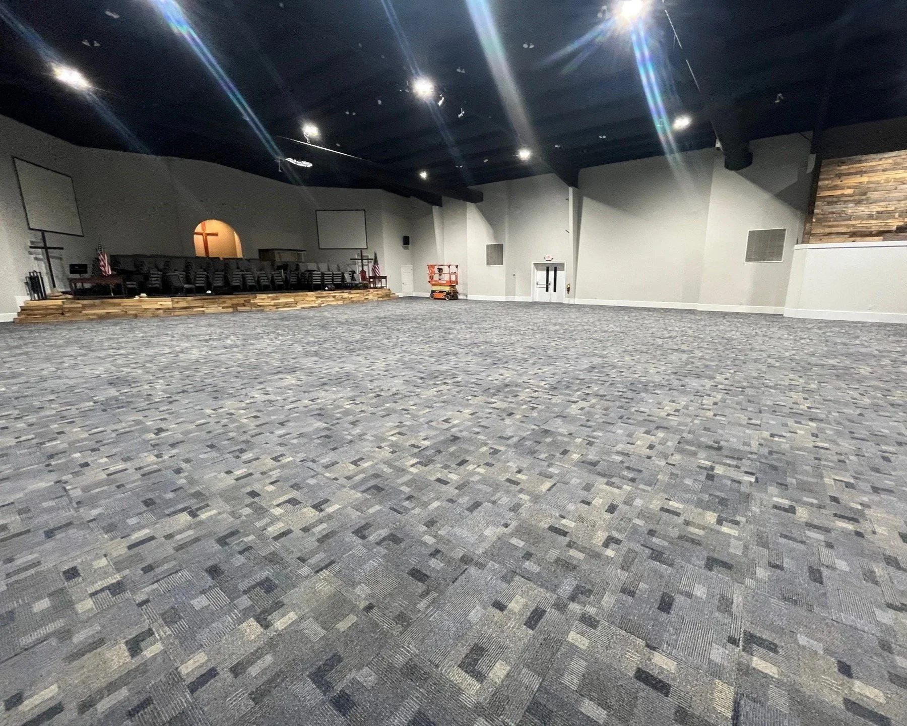 Sanctuary carpet looking from left side toward the stage after ServiceMaster carpet cleaning