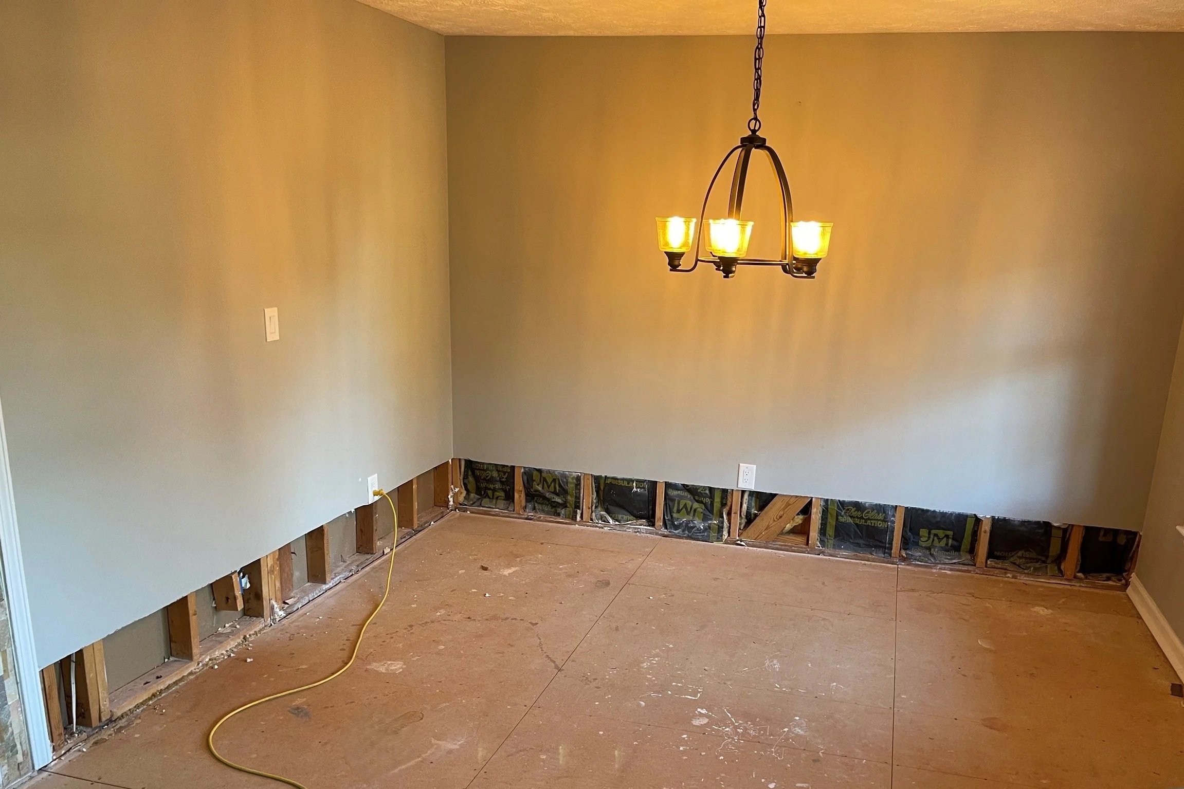 Dining room after water damage mitigation services were completed by ServiceMaster