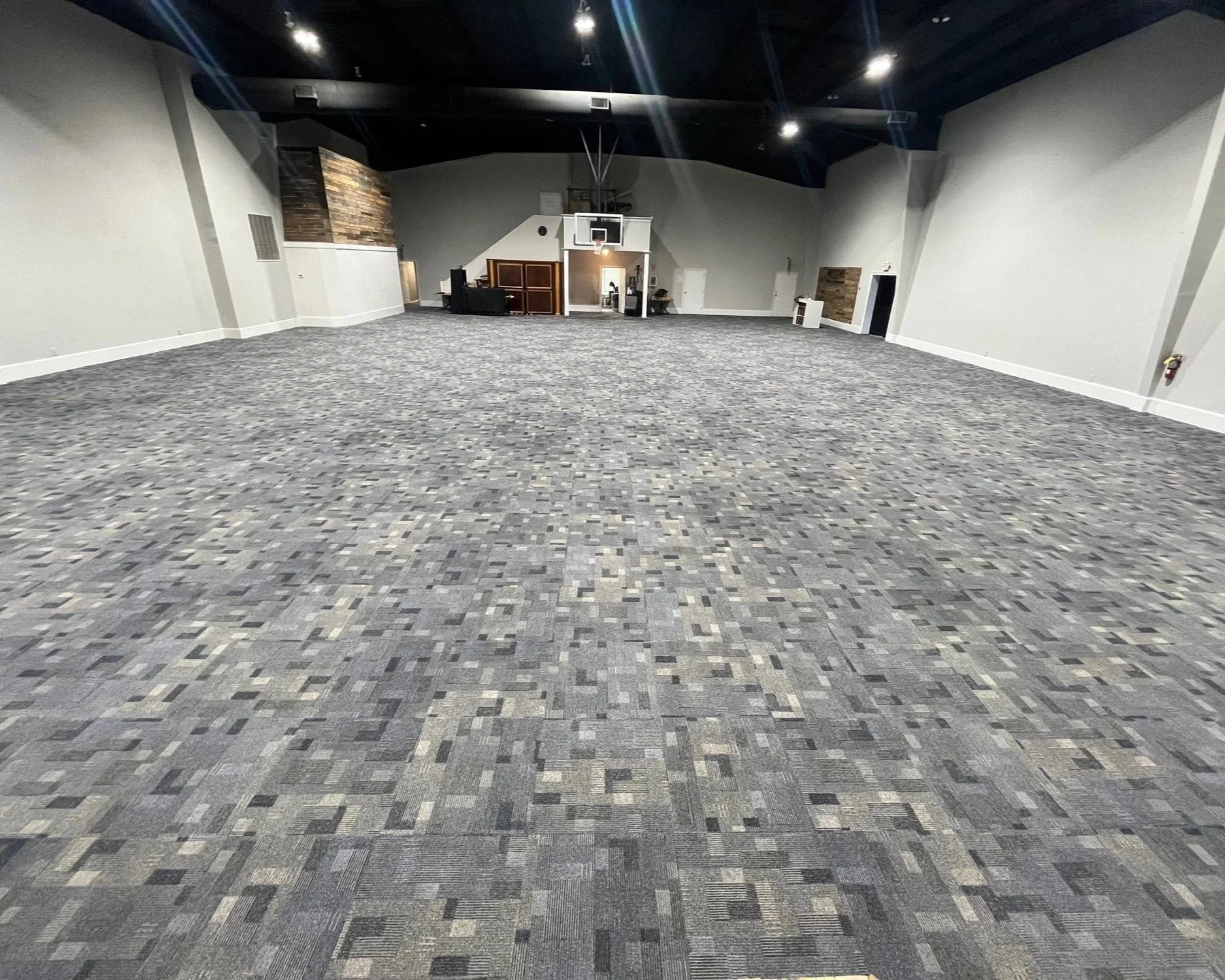 Sanctuary carpet looking toward back of room after ServiceMaster carpet cleaning