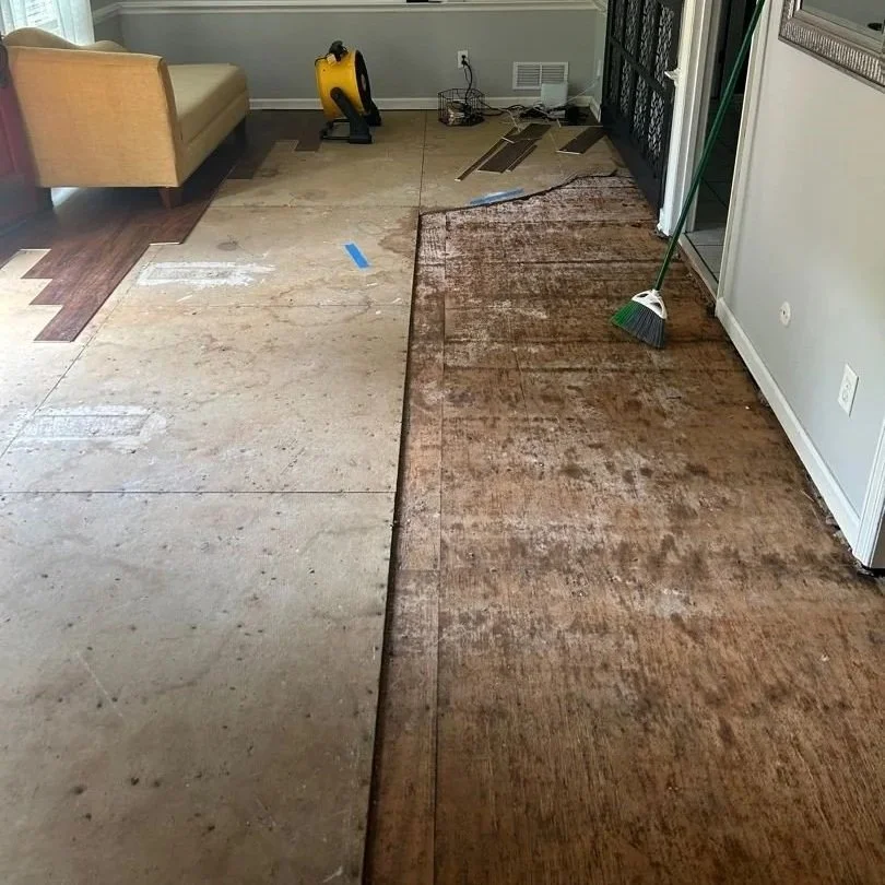 Living room cleaned up and dried out after a water loss