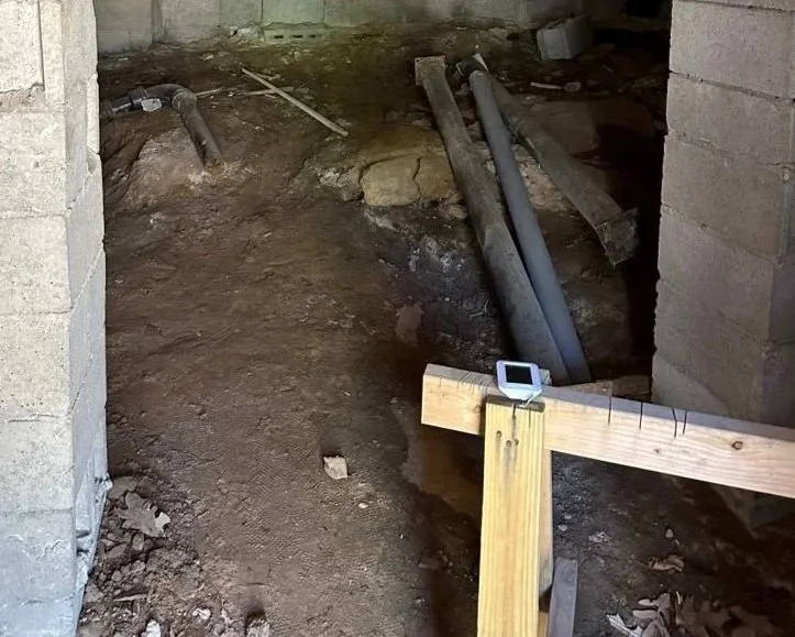 Crawlspace after ServiceMaster water damage mitigation completed