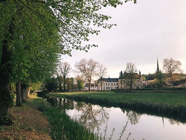 Un merveilleux week-end de printemps 
#monumenthistorique #jardinsalafrancaise #lieudemariage #wedding #frenchcastle #laviedechateaureinventee #champagne #aubeenchampagne #chateaudetaisne