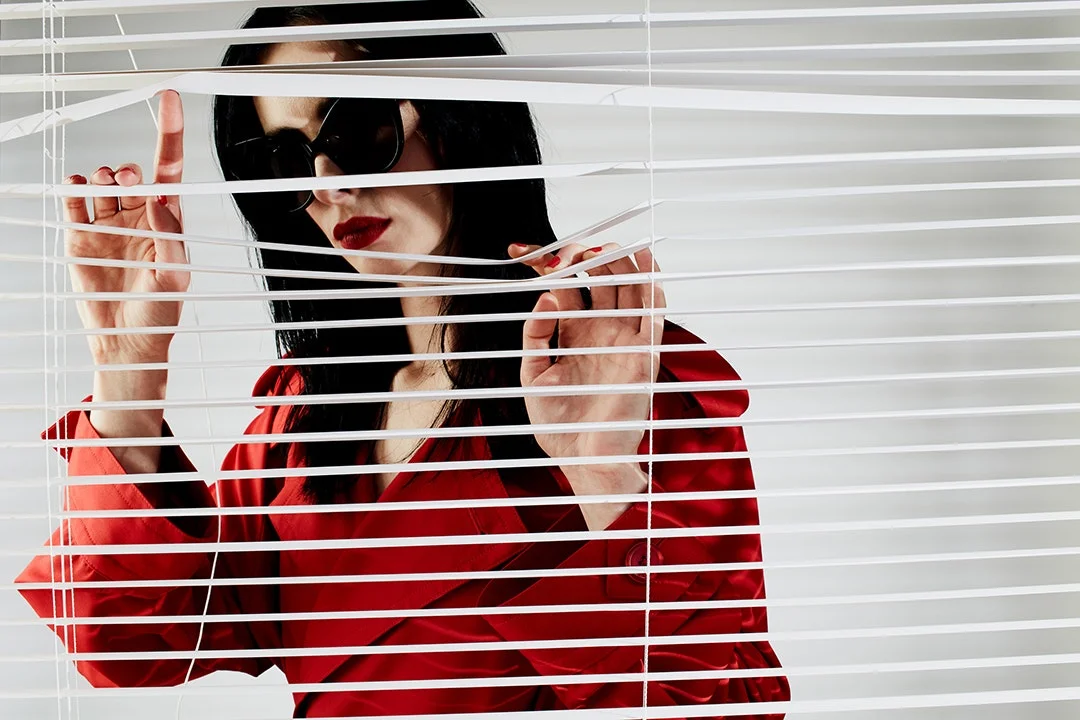 Kate-Owen_Krysten-Ritter_Look-2_494.jpg